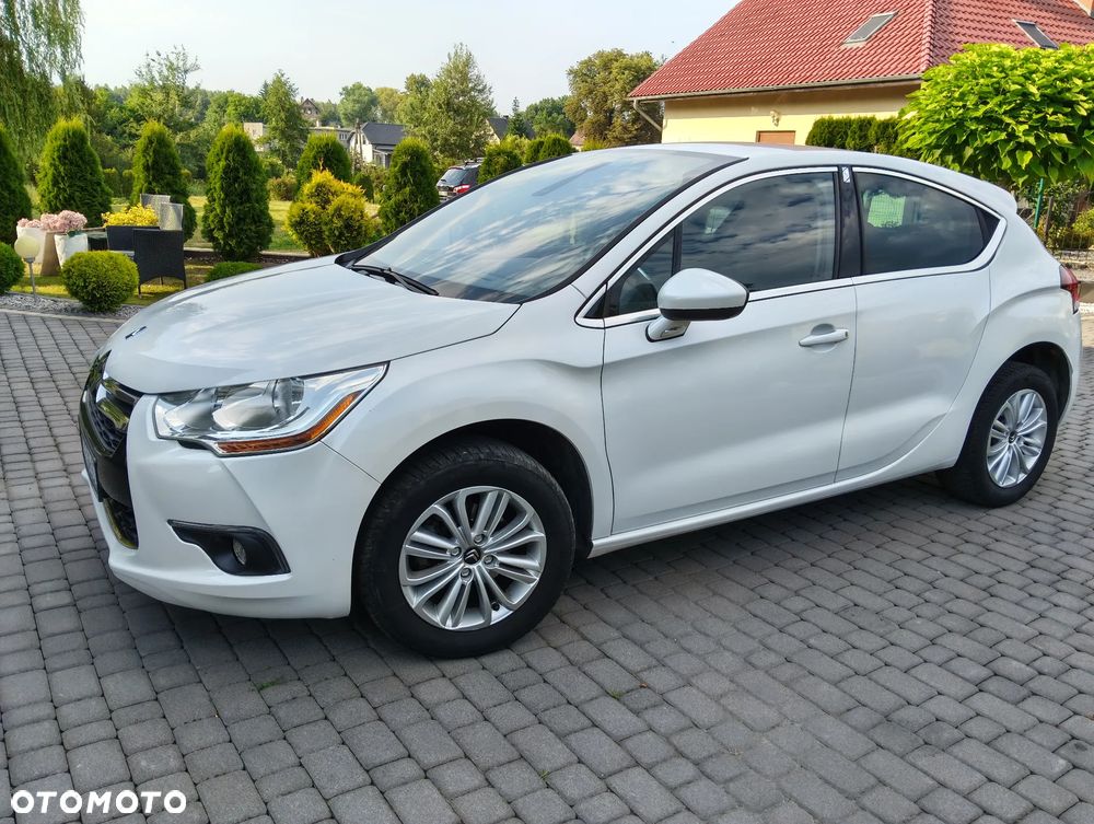 Citroën DS4 e-HDi 110 Chic - 3