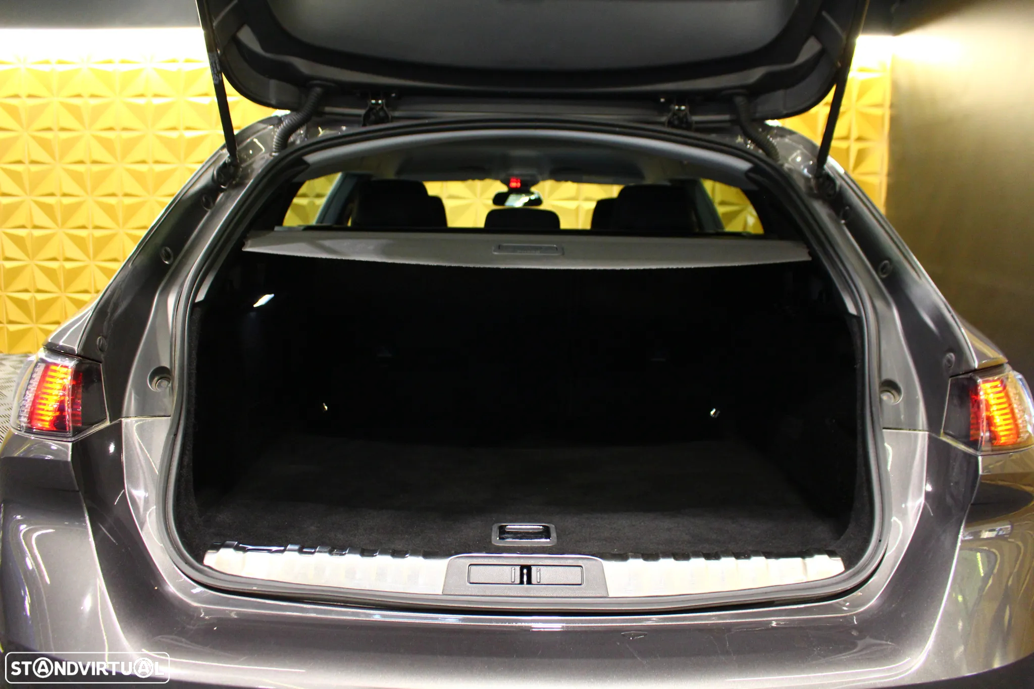 Peugeot 508 SW 1.5 BlueHDi Allure Pack EAT8 - 20
