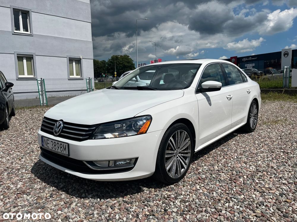 Volkswagen Passat - 11