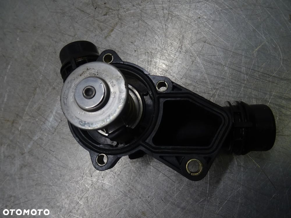 BMW E60 M54B22 OBUDOWA TERMOSTATU 1436824 - 3