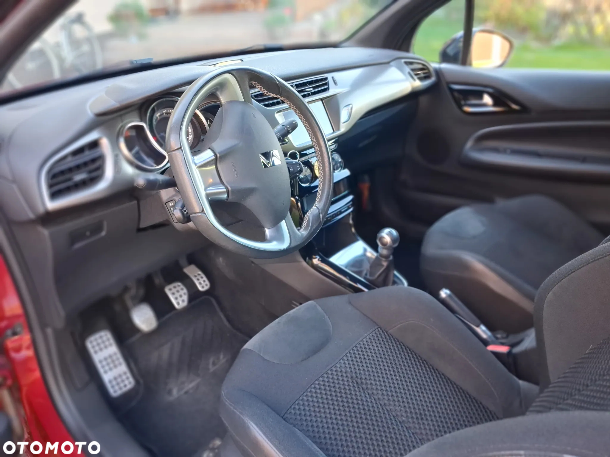 DS Automobiles DS 3 - 10