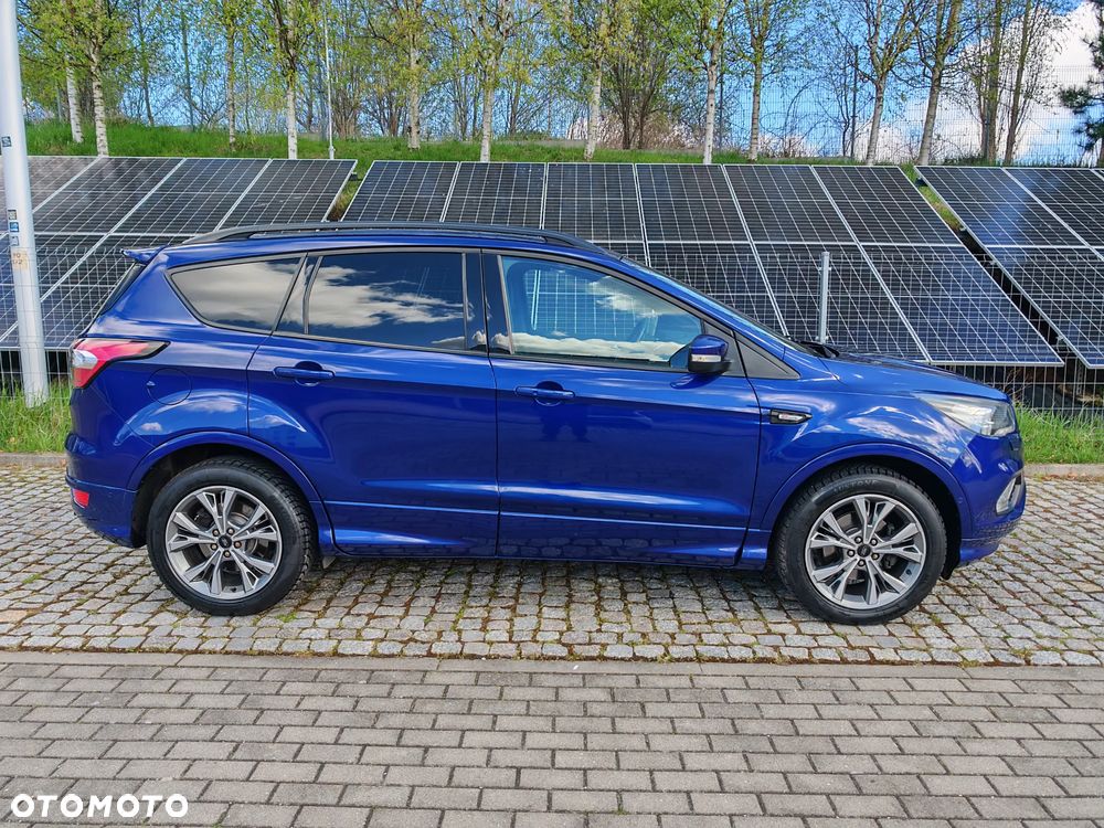 Ford Kuga 1.5 EcoBoost 2x4 ST-Line - 5