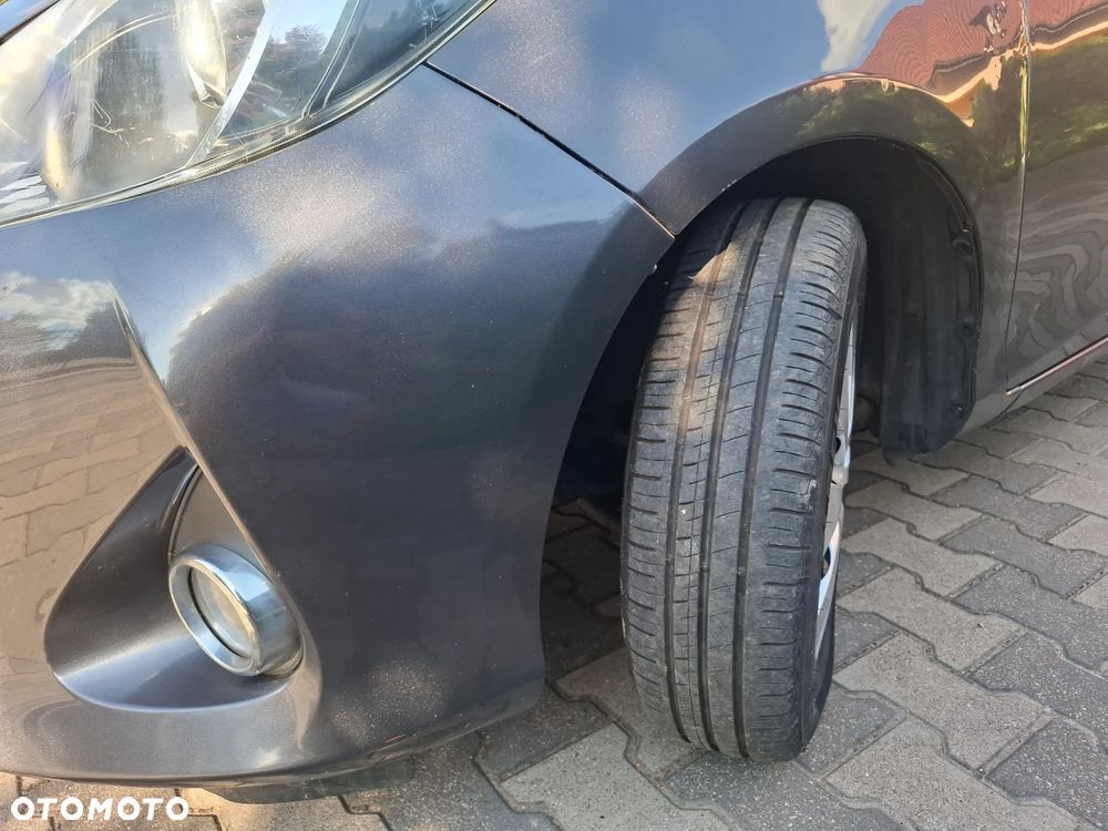 Toyota Yaris 1.5 VVT-i Comfort - 28