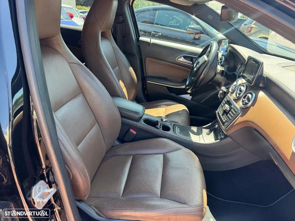 Mercedes-Benz A 220 - 12