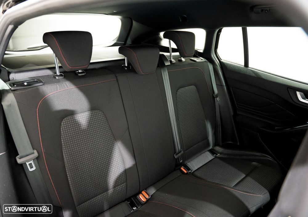 Ford Focus SW 1.0 EcoBoost MHEV ST-Line - 12