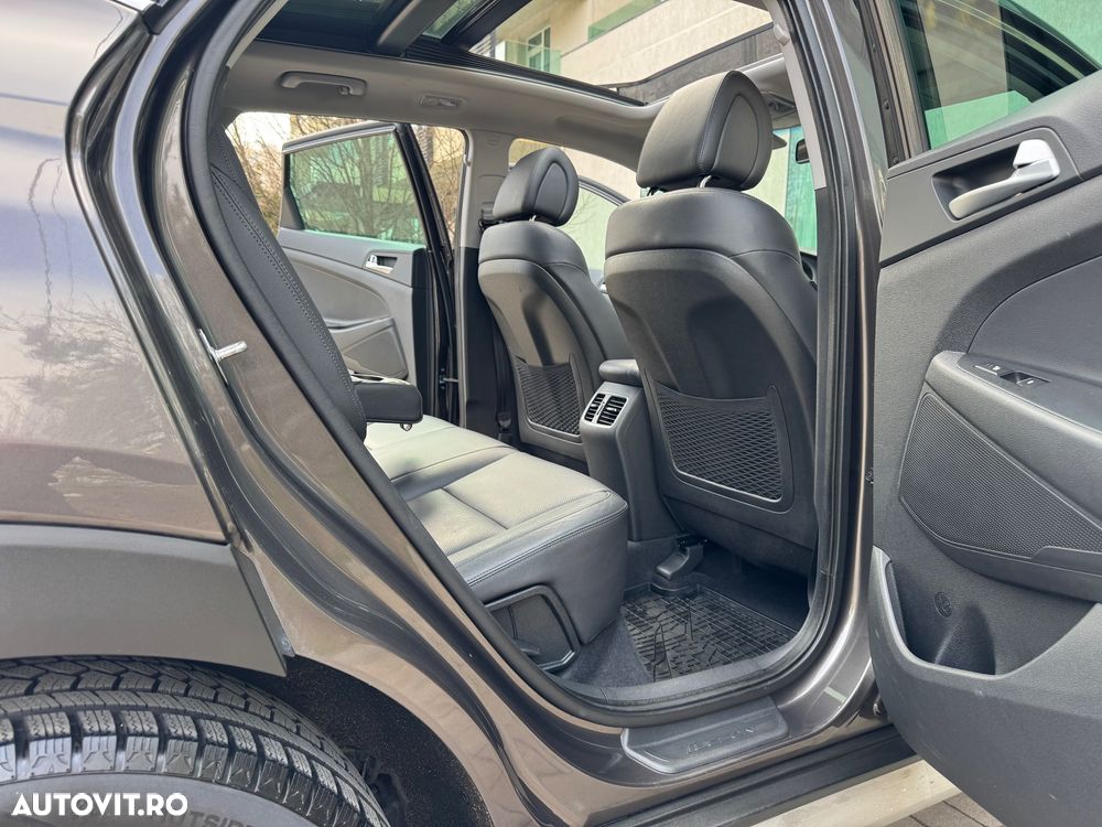 Hyundai Tucson blue 1.7 CRDi 2WD DCT Premium - 31