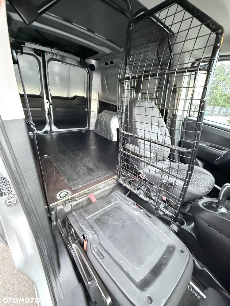 Opel COMBO - 22