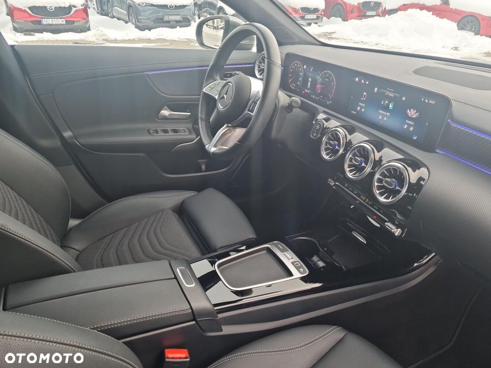 Mercedes-Benz CLA - 15