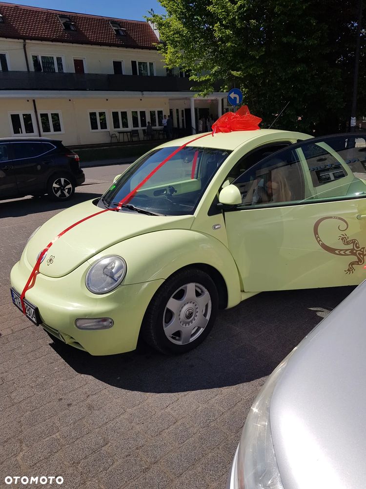 Volkswagen New Beetle - 2