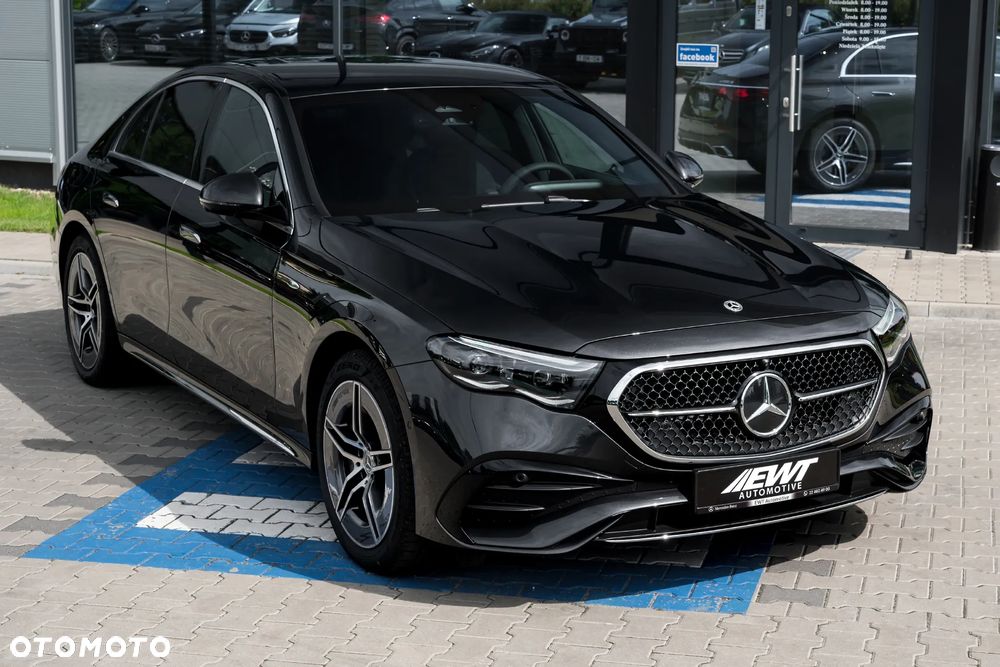 Mercedes-Benz Klasa E 300 de PHEV 4-Matic AMG 9G-Tronic - 3