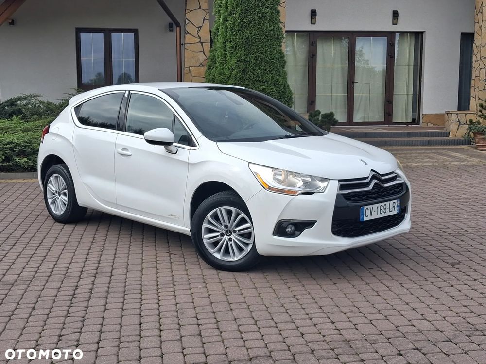 Citroën DS4 BlueHDi 120 S&S SoChic - 13