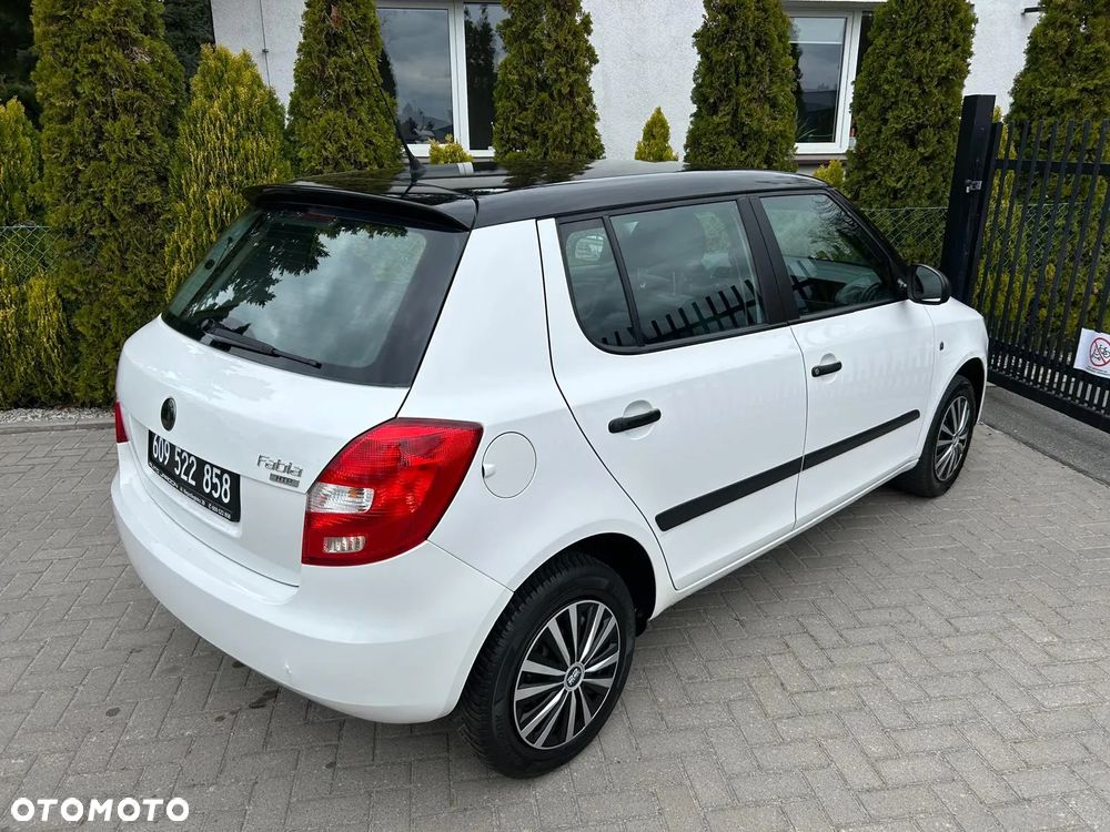 Skoda Fabia 1.2 HTP STYLE EDITION - 5