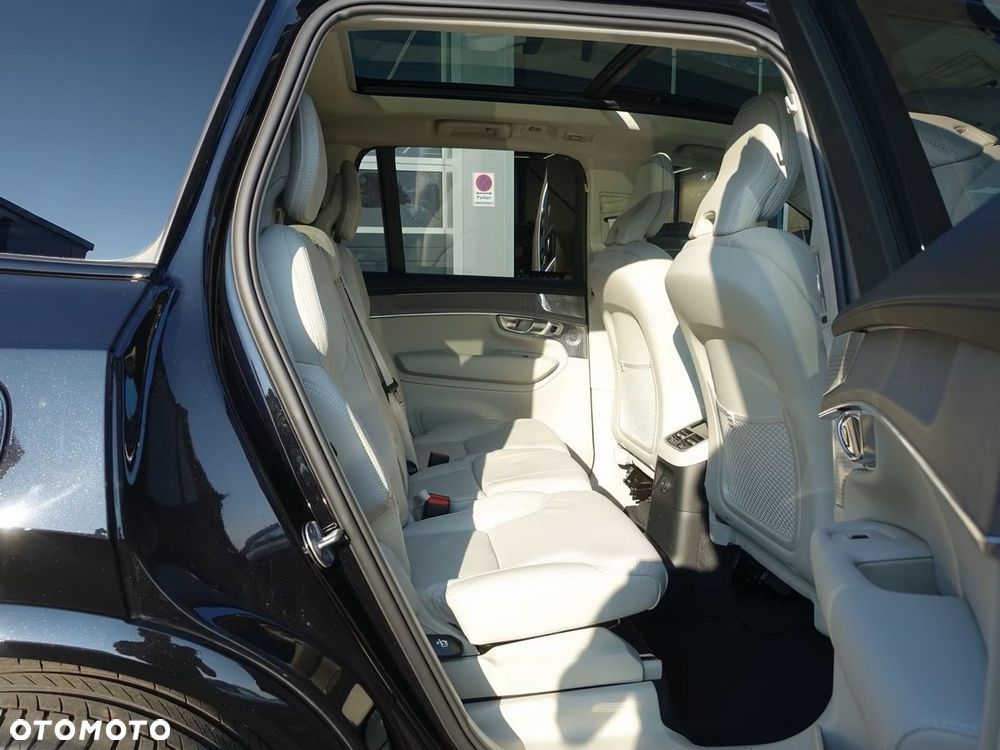 Volvo XC 90 T8 AWD Ultra Dark - 19