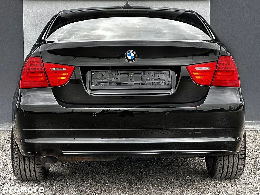 BMW Seria 3 - 25