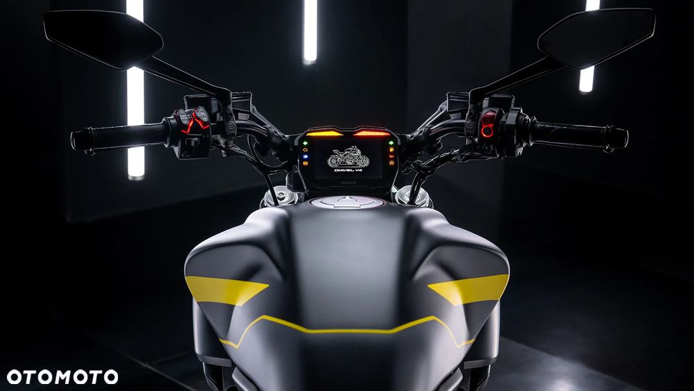 Ducati Diavel - 4