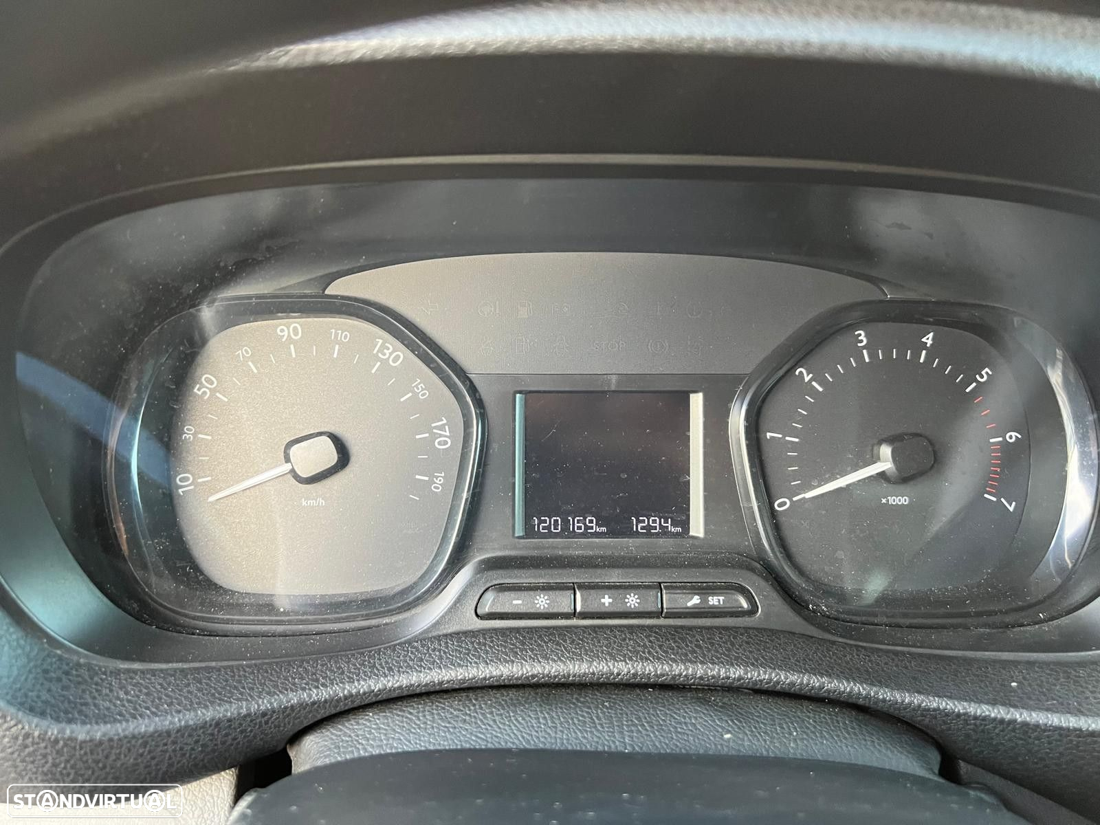 Peugeot Expert Outro - 19