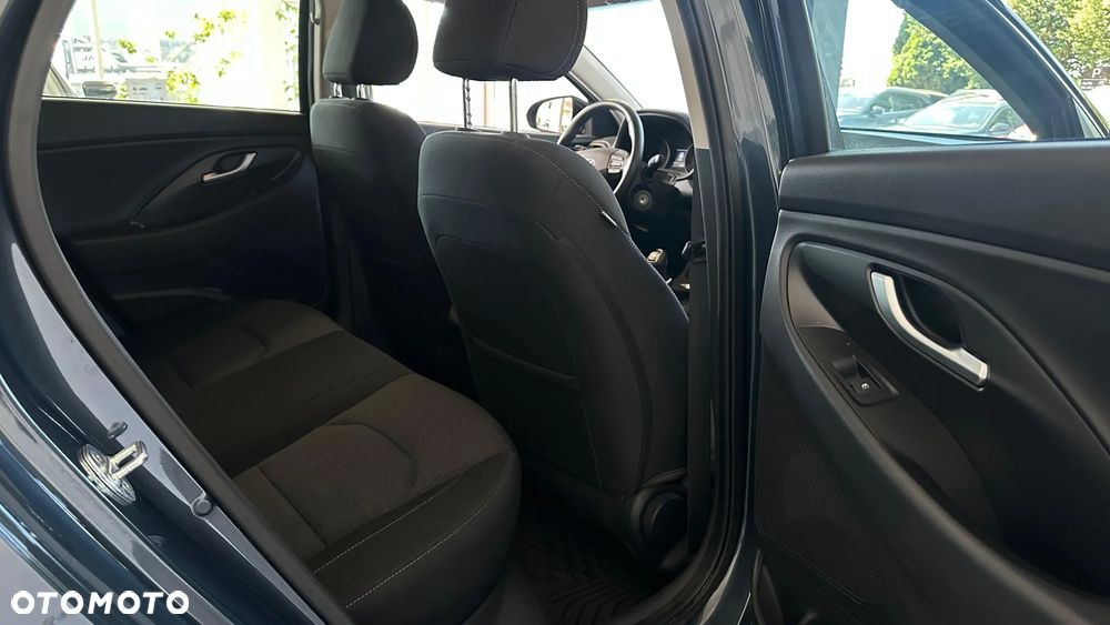 Hyundai i30 1.5 T-GDI 48V Smart - 13