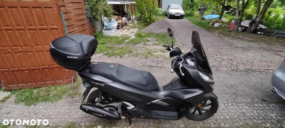 Honda PCX - 1