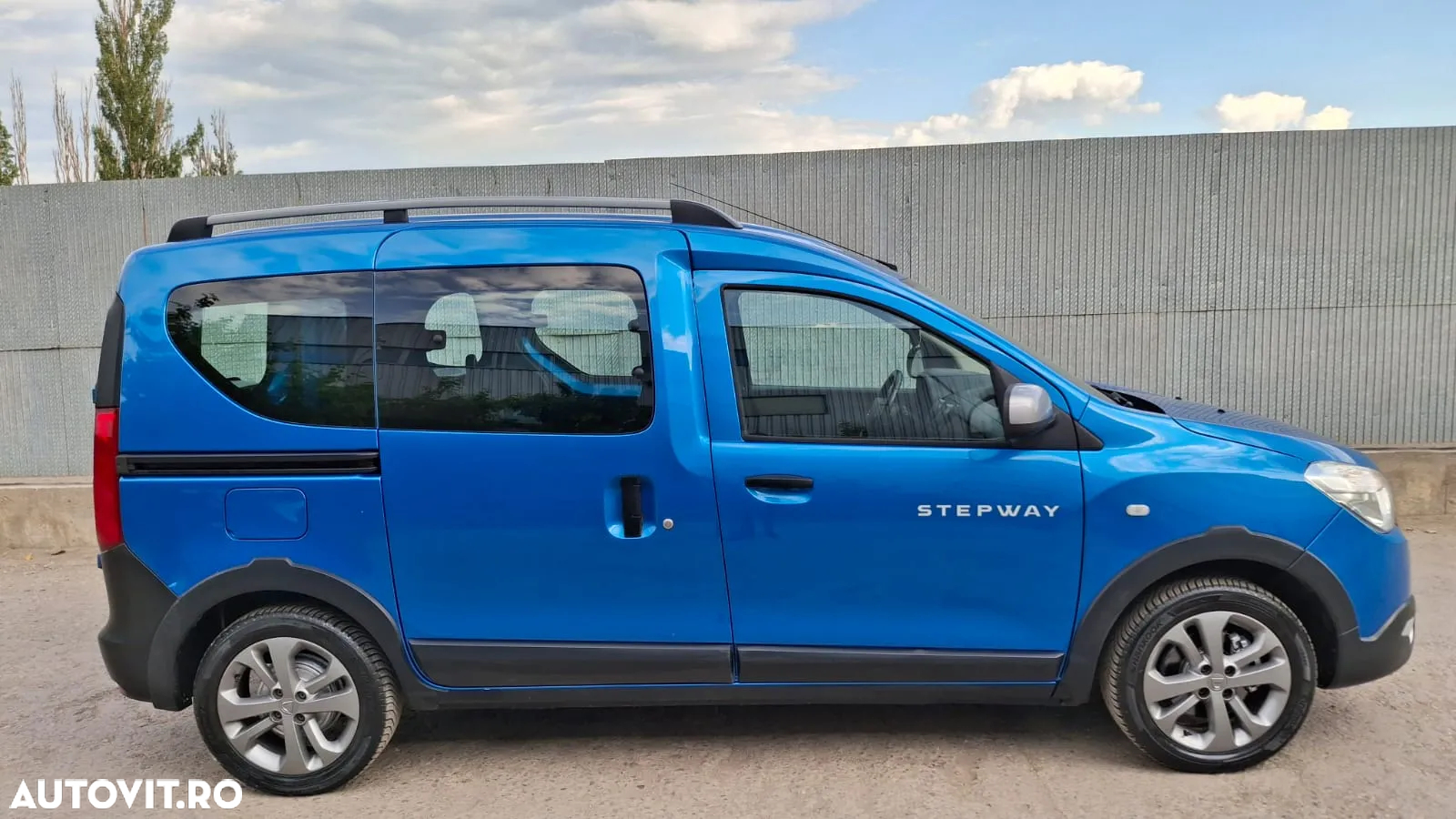 Dacia Dokker 1.2 TCe 115 CP Stepway - 9