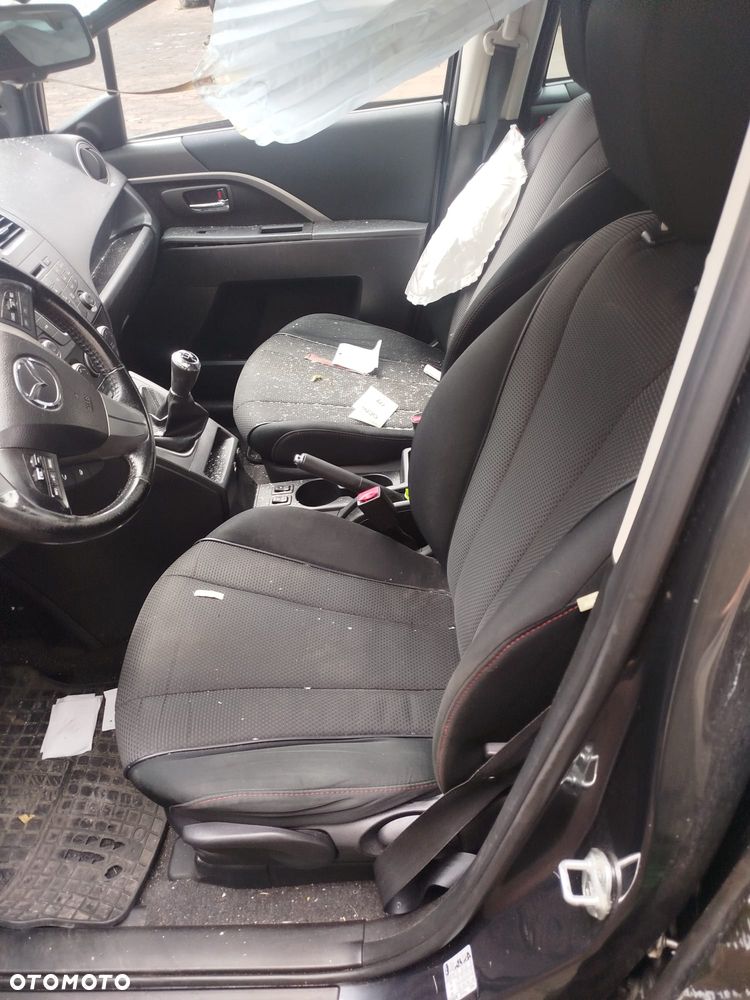 Mazda 5 na części - 4