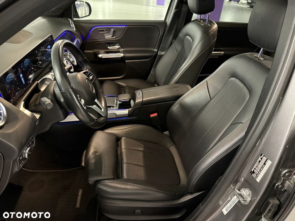 Mercedes-Benz GLB 250 4Matic 8G-DCT - 31
