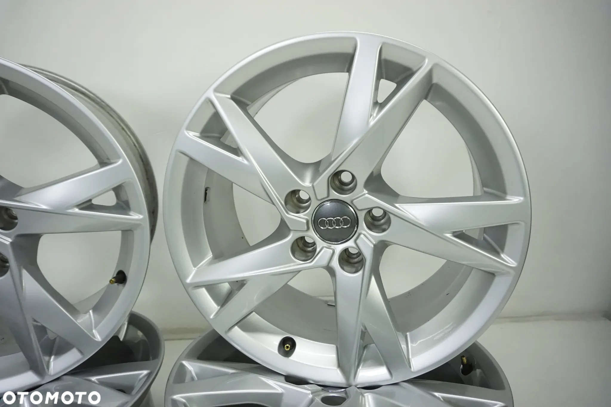 Felgi Aluminiowe 17 Audi A4 B8 B9 A5 A6 C7 Q3 Q5 ORYGINAŁ - 9