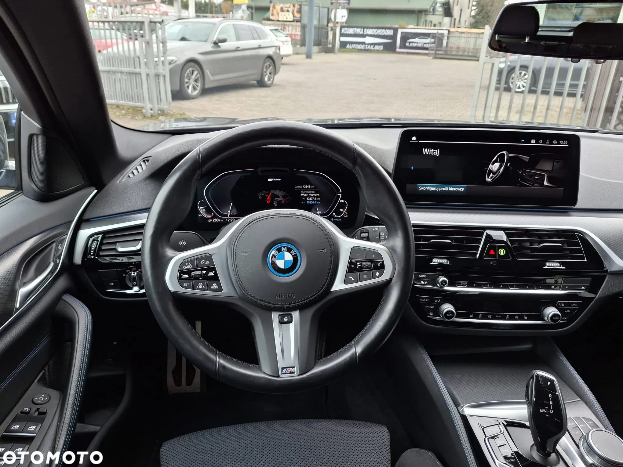 BMW Seria 5 530e xDrive M Sport sport - 11