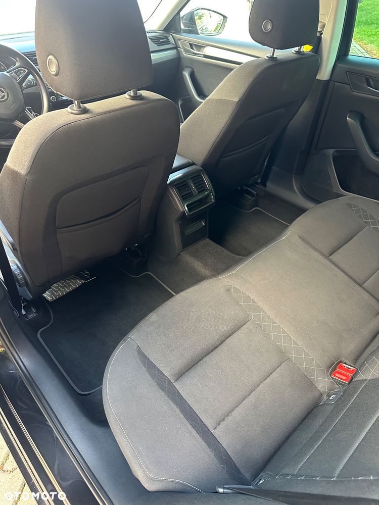 Skoda Superb 2.0 TDI Active DSG - 21