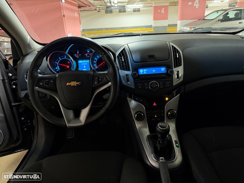 Chevrolet Cruze SW 1.7 VCDi LT - 12