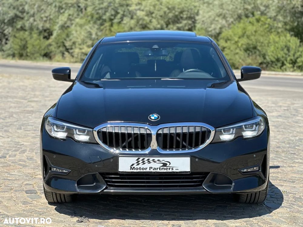 BMW Seria 3 330e Aut. Sport Line - 10