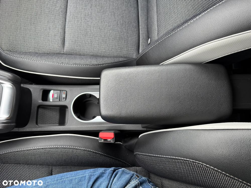 Renault Captur 1.6 E-TECH Plug-In Intens - 26