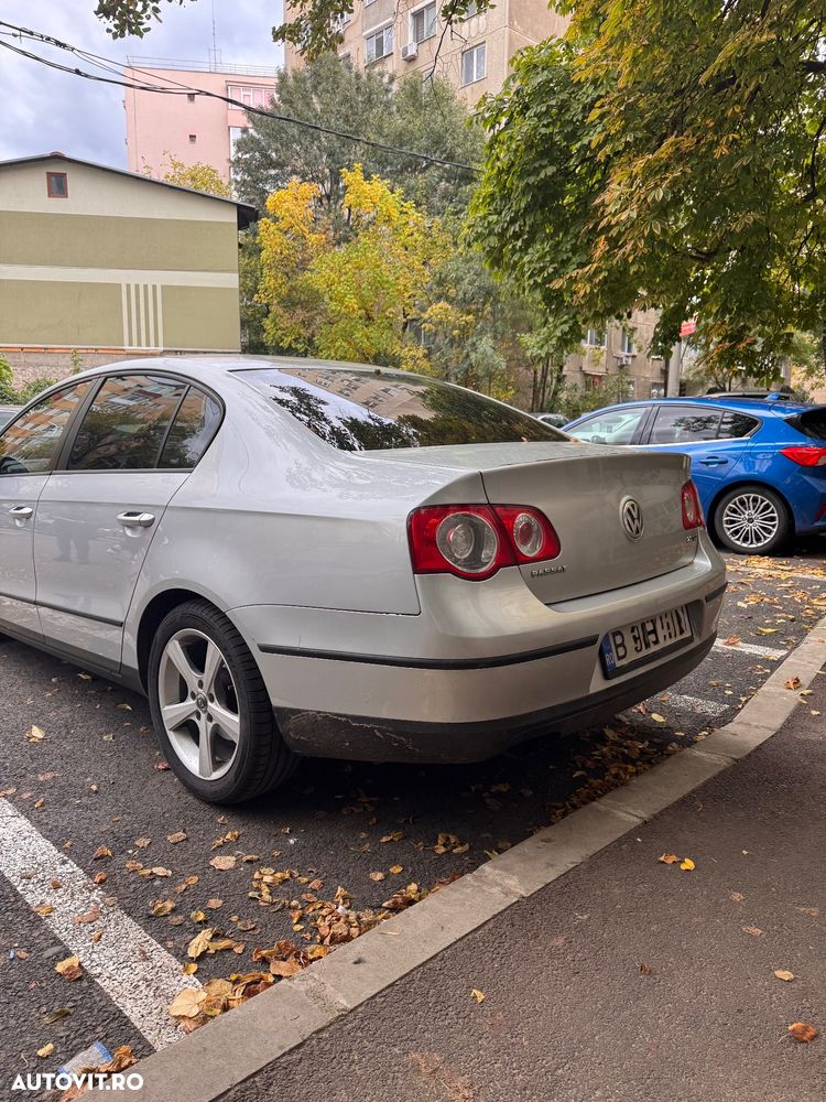 Volkswagen Passat 2.0 TDI Comfortline - 3