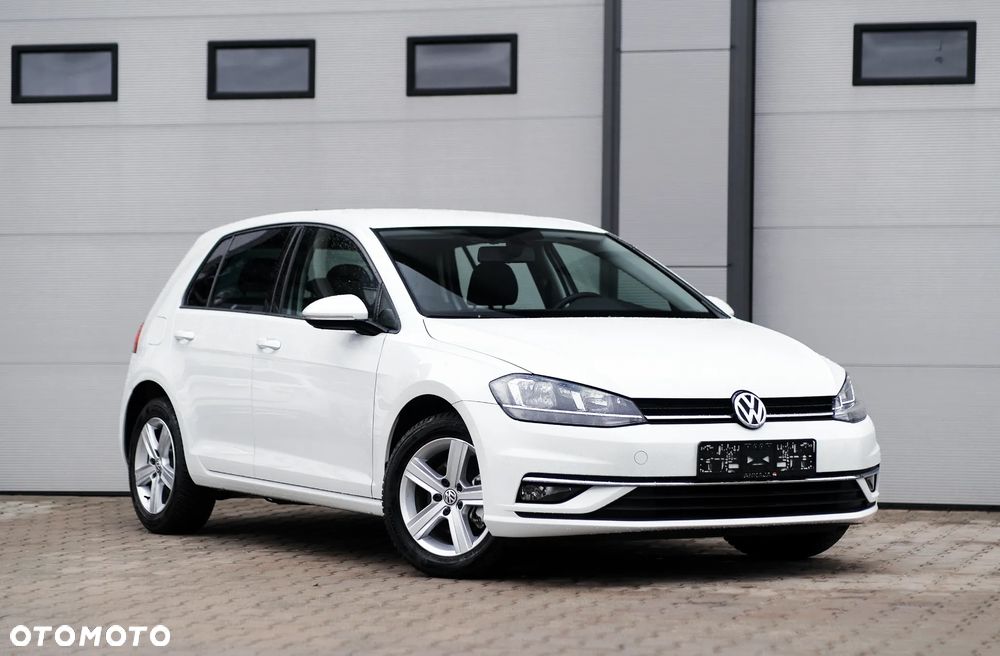 Volkswagen Golf - 8