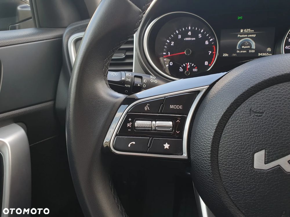 Kia Ceed 1.5 T-GDI M - 38