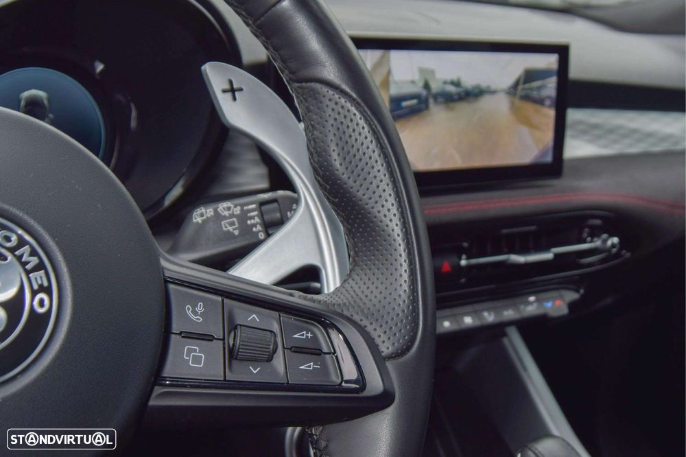 Alfa Romeo Tonale 1.3 Plug-In Hybrid Veloce e-AWD - 30