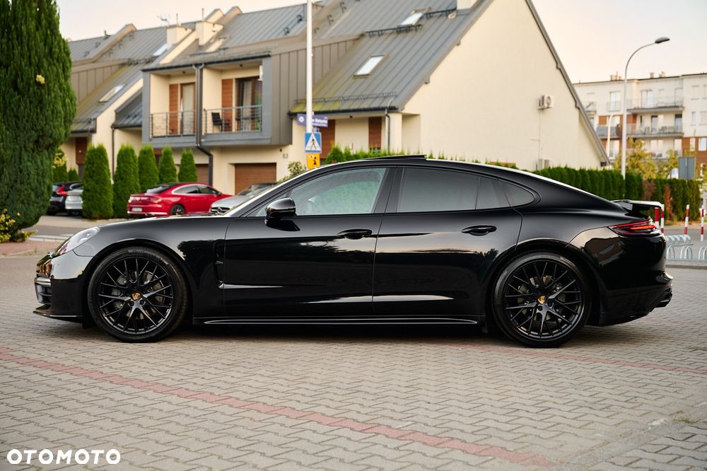 Porsche Panamera 4S - 8