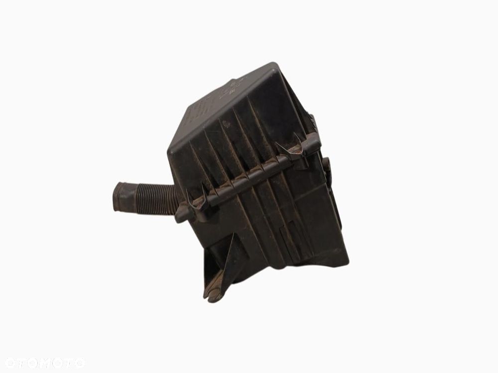 OBUDOWA FILTRA POWIETRZA VOLKSWAGEN POLO 9N 1.4 TDI 6Q0129607AR