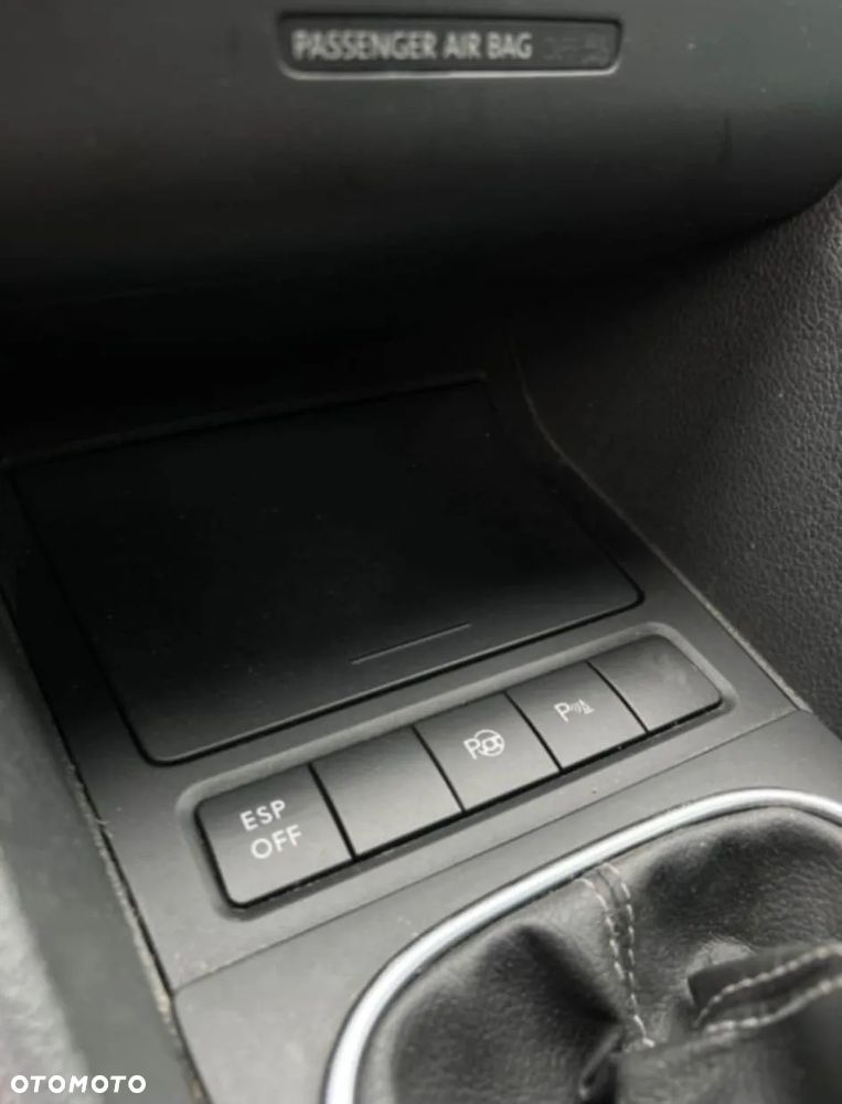 Volkswagen Golf - 9