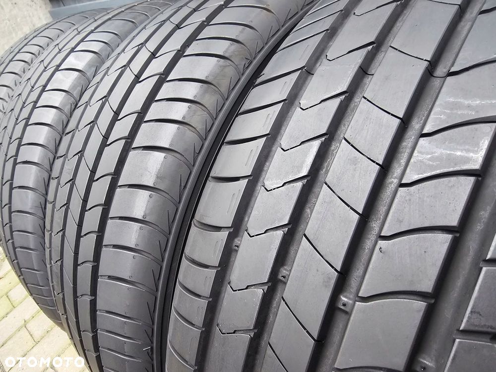 Kumho HS51 215/55R18 95 H - 2