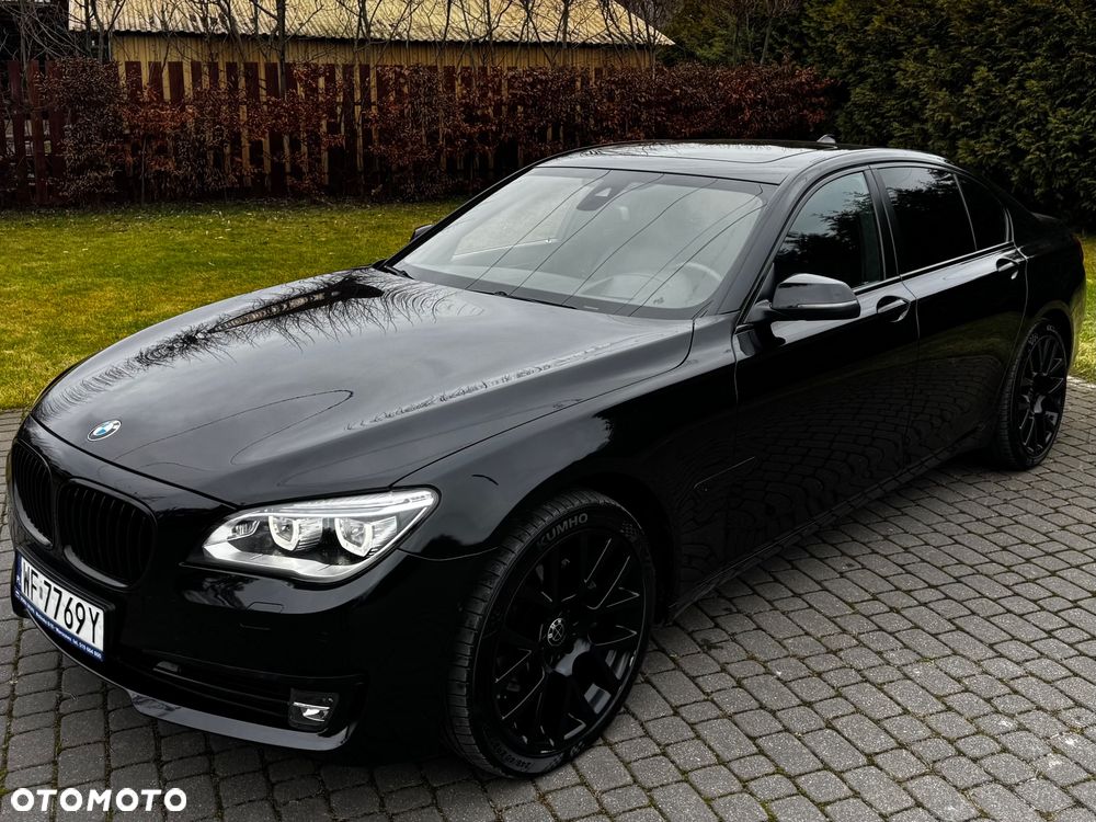 BMW Seria 7 740d Edition Exclusive - 13