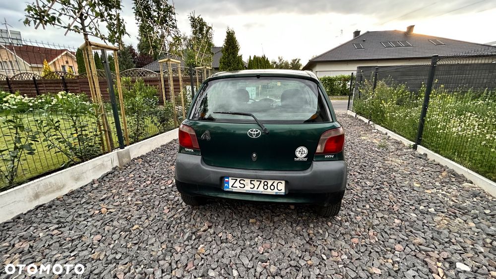 Toyota Yaris - 5