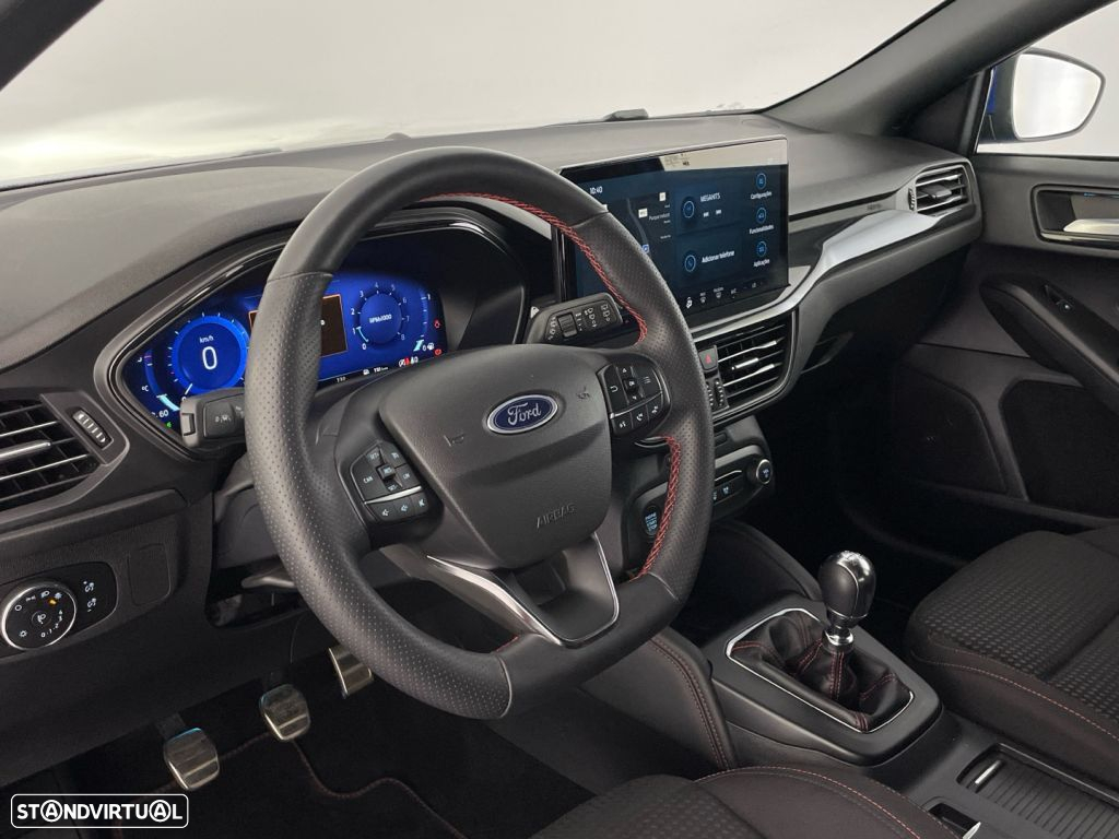 Ford Focus 1.0 EcoBoost MHEV ST-Line X - 17