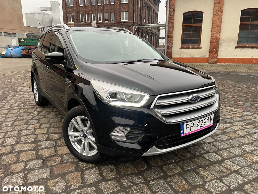Ford Kuga 1.5 EcoBoost 2x4 Titanium - 3