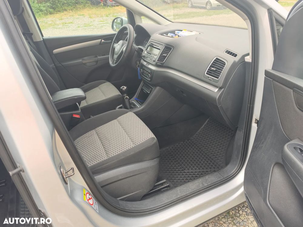 Volkswagen Sharan 2.0 TDI DPF BlueMotion Technology Comfortline - 6