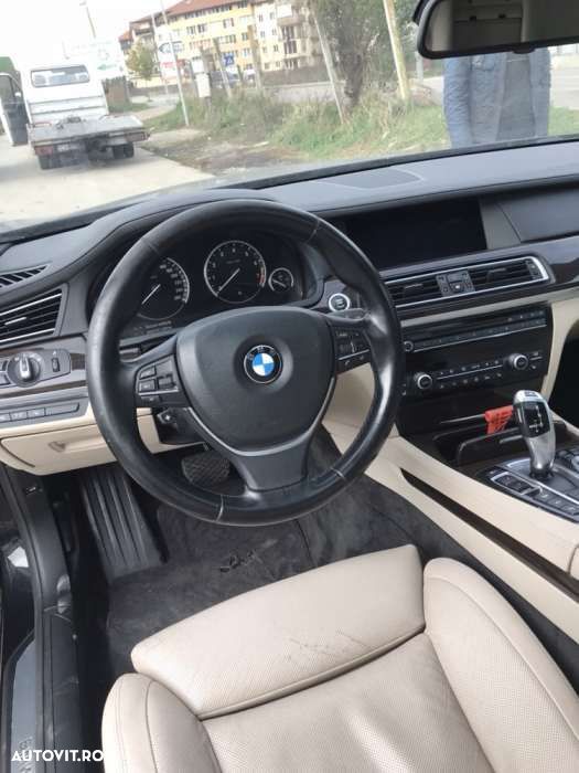 Dezmembram Bmw 750LI x-drive f01 f02 2010 - 8