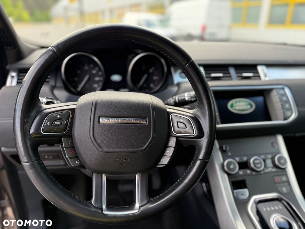 Land Rover Range Rover Evoque - 16