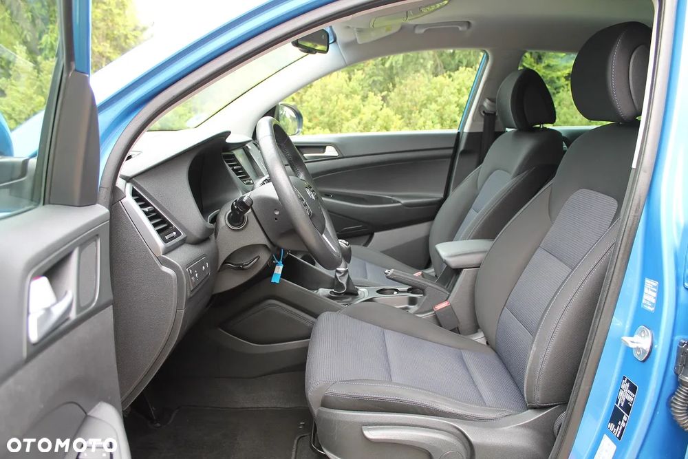 Hyundai Tucson 1.7 CRDI BlueDrive Style 2WD - 8