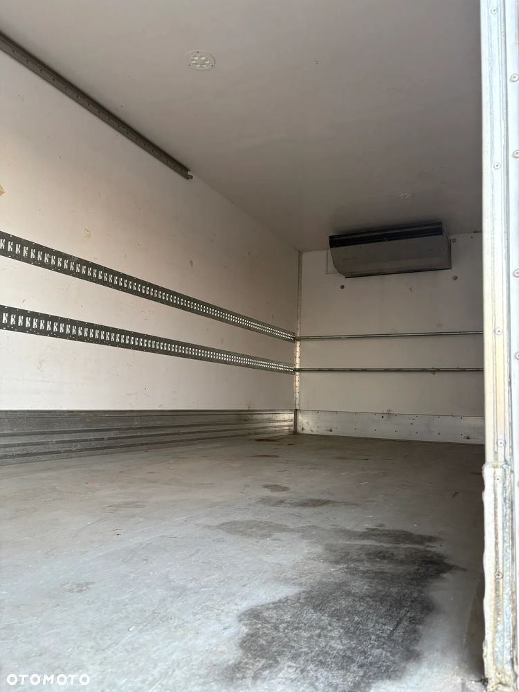 Iveco Eurocargo 120-250, Chłodnia ThermoKing, Manual, Winda, Z Niemiec - 20