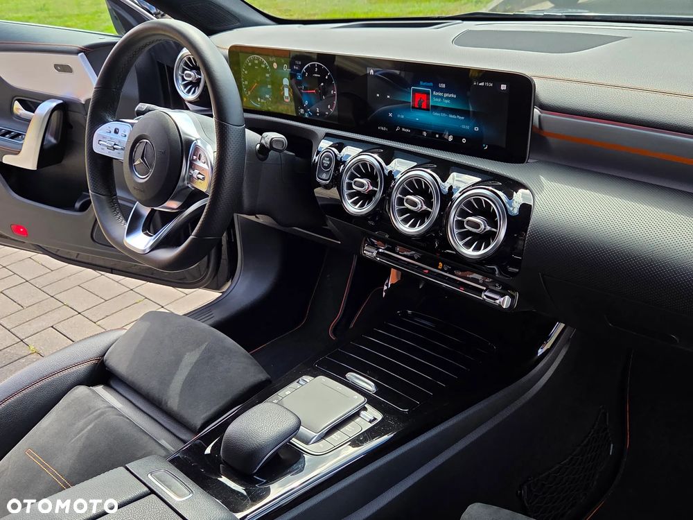 Mercedes-Benz CLA 200 d 8G-DCT Edition 2020 - 23