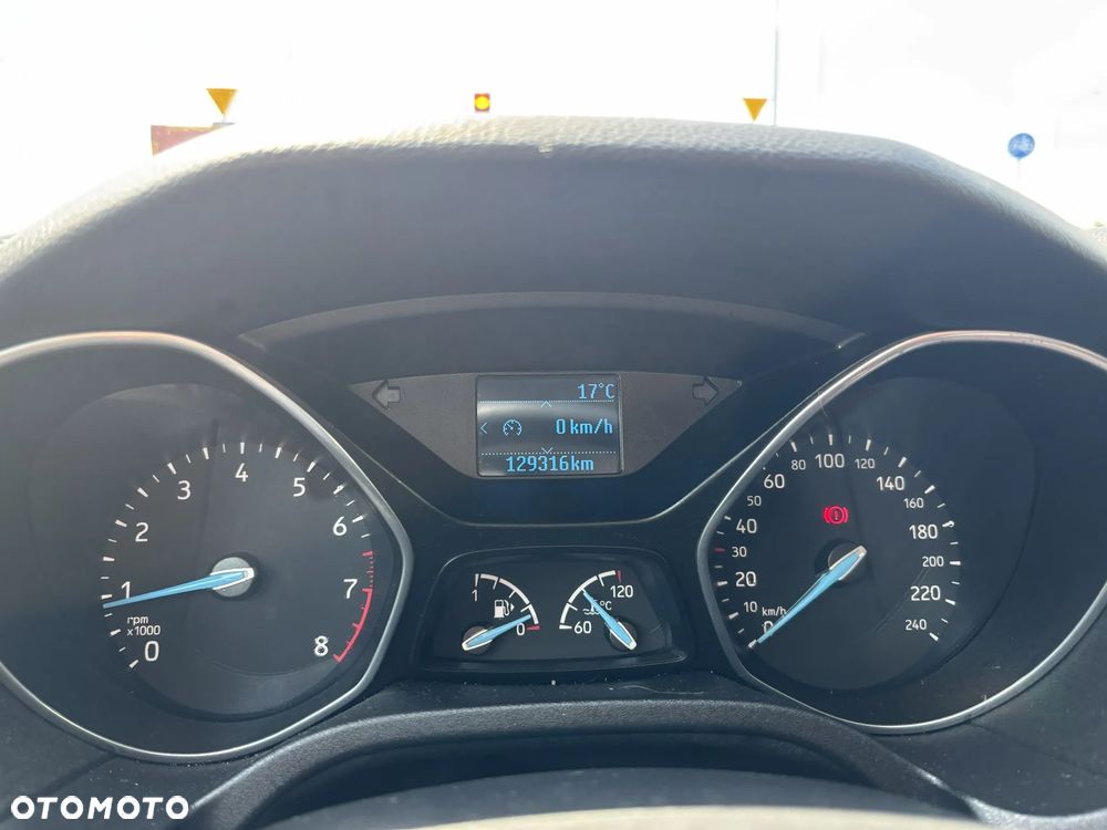 Ford Focus 1.6 Trend - 15